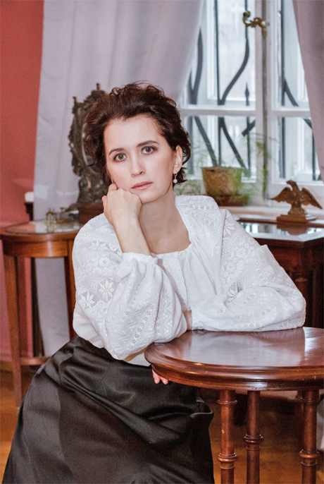 Анжеліка Гірич в сорочці Марії Заньковецької